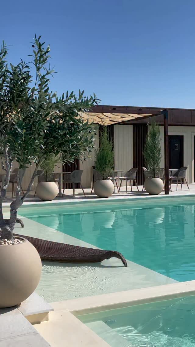 Wellten pool and lounge zone near Chernivtsi